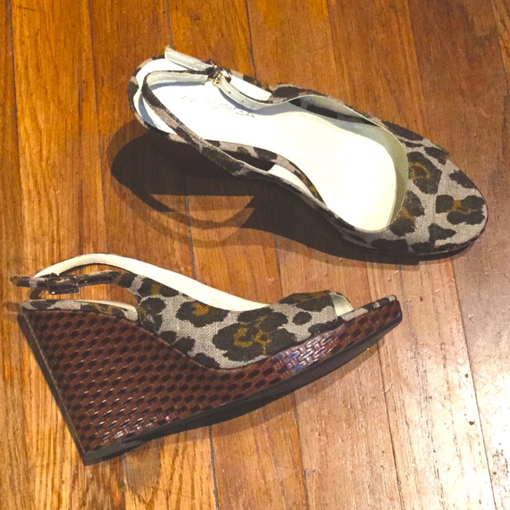 NWOT Via Spiga NEW Wedge Slingback Animal Print Shoes 9-1/2 M.